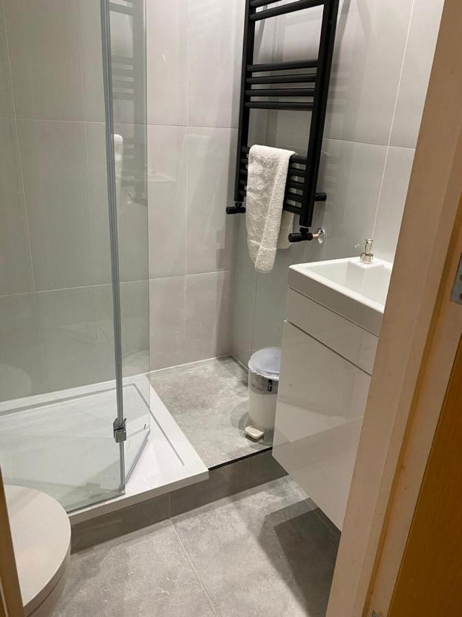 Studio Flat In The Heart Of St. Johns Wood London Eksteriør billede