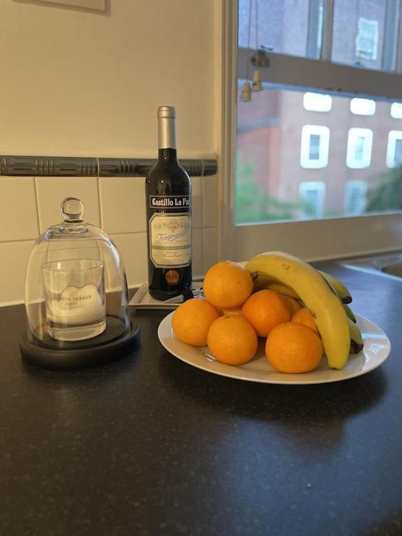 Studio Flat In The Heart Of St. Johns Wood London Eksteriør billede