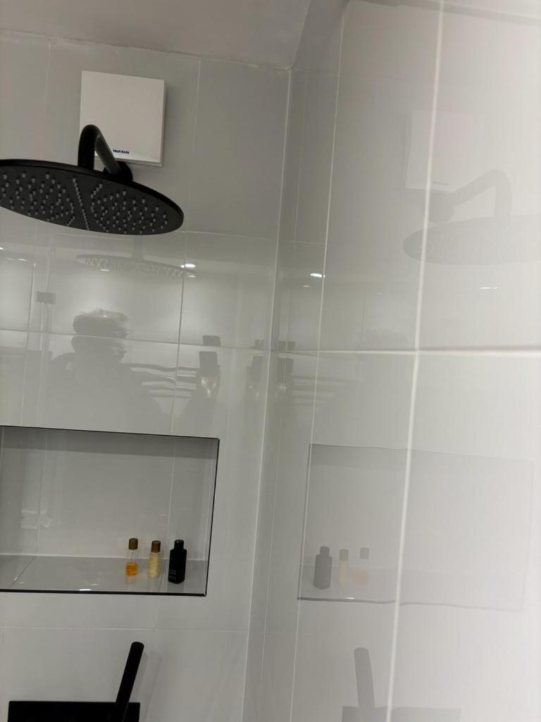 Studio Flat In The Heart Of St. Johns Wood London Eksteriør billede